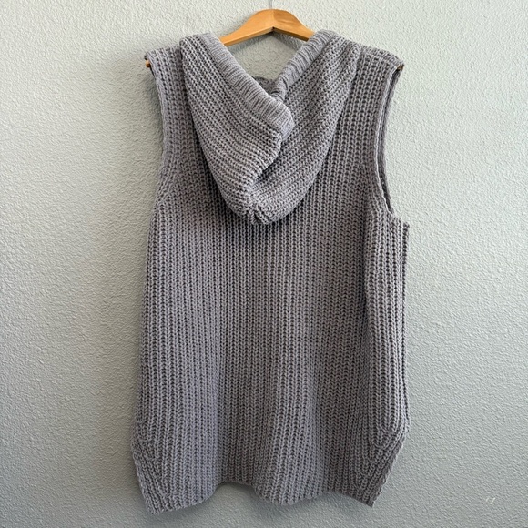 POL Crocheted Hooded Sweater‎ Vest Size Medium EUC - Picture 2 of 4